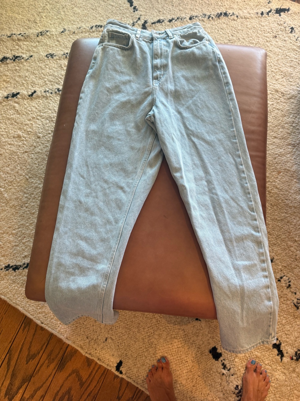 Kotn Light Blue Slim Barrel Denim